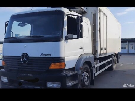 2000 Mercedes-Benz Atego, белый, 1700000 рублей, вид 1