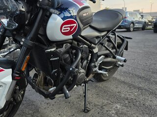 2024 Triumph Trident 660, синий, 950000 рублей, вид 3