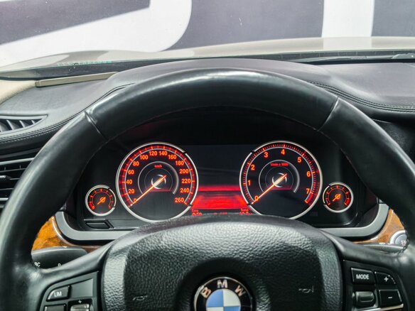 2014 BMW 7 серии Long 740Li xDrive V (F01/F02/F04) Рестайлинг, серый, 2999900 рублей - вид 23