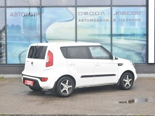2013 Kia Soul I Рестайлинг, белый, 720000 рублей, вид 5