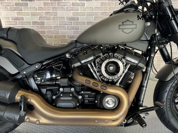 2017 Harley-Davidson Fat Bob, чёрный, 1435000 рублей - вид 18