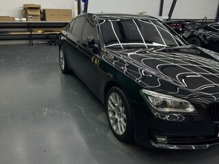 2013 BMW 7 серии 740d xDrive V (F01/F02/F04) Рестайлинг, чёрный, 3050000 рублей, вид 2