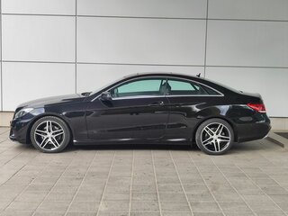 2016 Mercedes-Benz E-Класс 200 IV (W212, S212, C207) Рестайлинг, чёрный, 2690000 рублей, вид 3