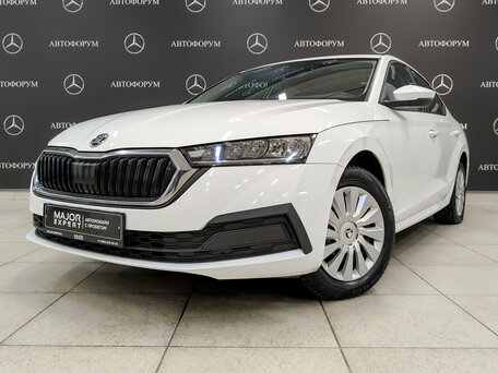 2021 Skoda Octavia IV (A8), белый, 2185000 рублей, вид 1
