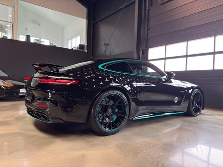 2025 Mercedes-Benz AMG GT 63 Pro II, чёрный, 42000000 рублей, вид 5
