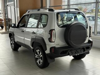 2026 Lada (ВАЗ) Niva Travel I Рестайлинг, белый, 1717000 рублей, вид 4