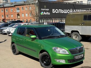 2012 Skoda Fabia II Рестайлинг, зелёный, 499000 рублей, вид 2