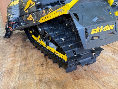 2013 BRP Ski-Doo Summit 800, жёлтый, 750000 рублей, вид 4