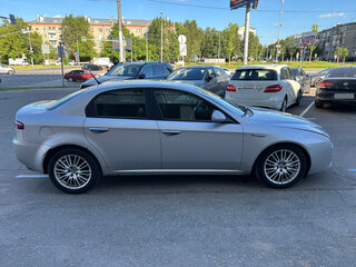 2009 Alfa Romeo 159, серебристый, 800000 рублей, вид 4