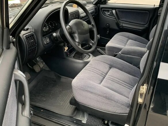 1998 ГАЗ 3102 «Волга», чёрный - вид 19