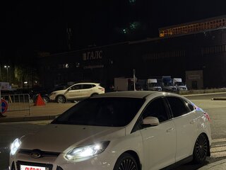 2012 Ford Focus III, белый, 949000 рублей, вид 1