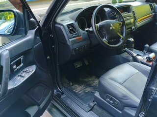 2011 Mitsubishi Pajero IV Рестайлинг 1, чёрный, 2150000 рублей, вид 5
