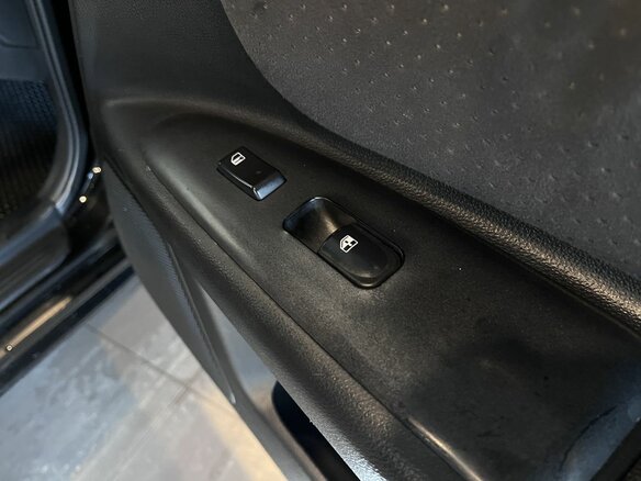 2010 Kia Magentis 5-speed II Рестайлинг, чёрный, 514000 рублей - вид 27