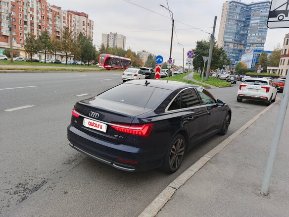 2022 Audi A6 40 TDI V (C8), синий, 4600000 рублей - вид 2