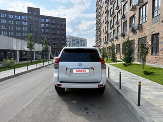 2012 Toyota Land Cruiser Prado 150 Series, белый, 2900000 рублей, вид 4