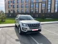 2016 Ford Explorer V Рестайлинг, серебристый, 1790000 рублей - вид 1