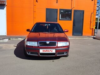 2001 Skoda Octavia I (A4) Рестайлинг, красный, 399990 рублей, вид 1