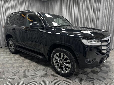 2022 Toyota Land Cruiser 300 Series, чёрный, 10500000 рублей, вид 3