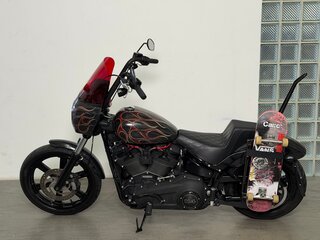 2021 Harley-Davidson Street Bob, чёрный, 1100000 рублей, вид 1