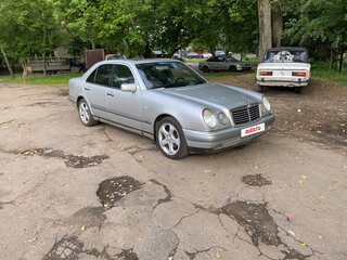 1997 Mercedes-Benz E-Класс 230 II (W210, S210), серый, 700000 рублей, вид 1