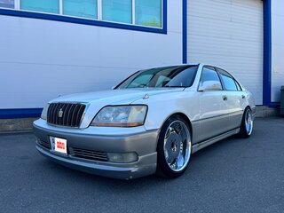 1999 Toyota Crown Majesta III (S170), белый, 1030000 рублей, вид 1