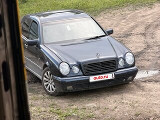 1997 Mercedes-Benz E-Класс 230 II (W210, S210), синий, 300000 рублей, вид 4