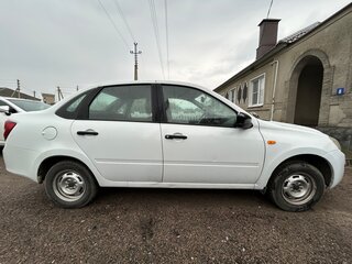 2016 Lada (ВАЗ) Granta I, белый, 350000 рублей, вид 2