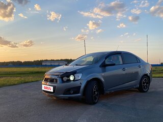 2013 Chevrolet Aveo II, серый, 550000 рублей, вид 2