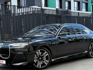 2024 BMW 7 серии 750e xDrive VII (G70), чёрный, 13300000 рублей, вид 1