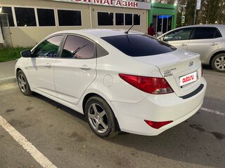 2016 Hyundai Solaris I Рестайлинг, белый, 758000 рублей, вид 4