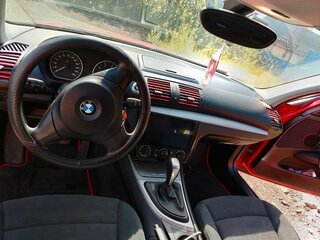 2010 BMW 1 серии 116i I (E81/E82/E87/E88) Рестайлинг, красный, 600000 рублей, вид 4