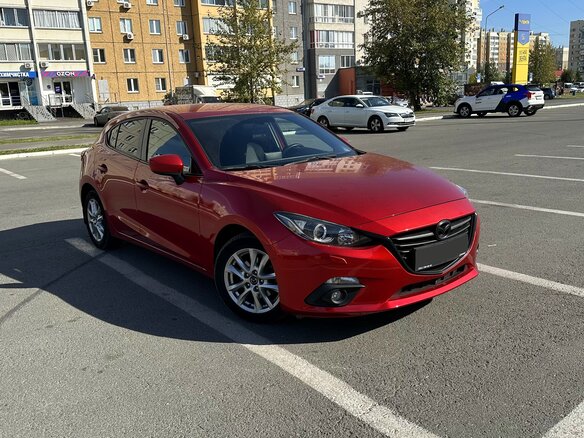 2014 Mazda 3 III (BM), красный, 1350000 рублей - вид 2