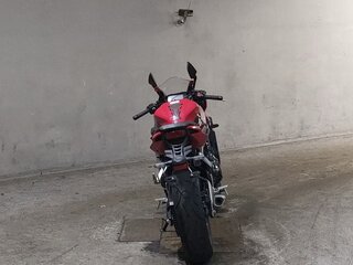 2023 Honda CBR 650R, красный, 847000 рублей, вид 4
