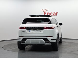2024 Land Rover Range Rover Evoque L II, чёрный, 5150000 рублей, вид 4