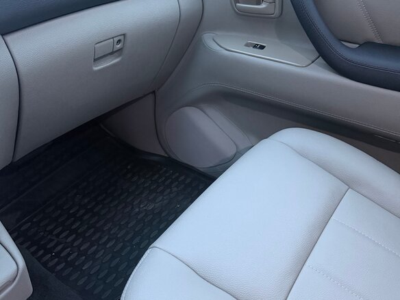 2007 Toyota Land Cruiser 100 Series Рестайлинг 2, серебристый, 4100000 рублей - вид 8