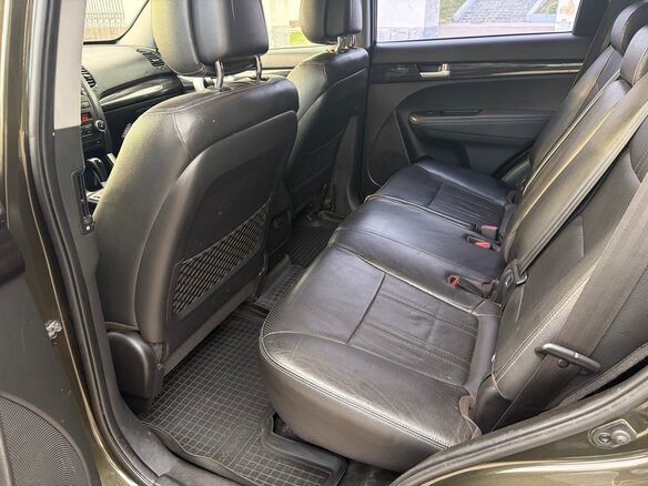 2011 Kia Sorento II, коричневый, 1230000 рублей - вид 16