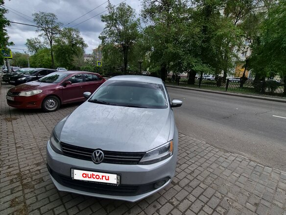 2010 Volkswagen Jetta VI, серый, 950000 рублей - вид 1