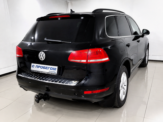2011 Volkswagen Touareg II, чёрный, 1330000 рублей, вид 4