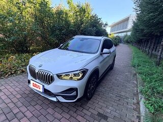 2022 BMW X1 Long 20Li sDrive II (F48) Рестайлинг, белый, 1685000 рублей, вид 1