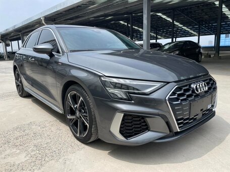2022 Audi A3 Sportback 35 TFSI IV (8Y), серый, 1615000 рублей, вид 3