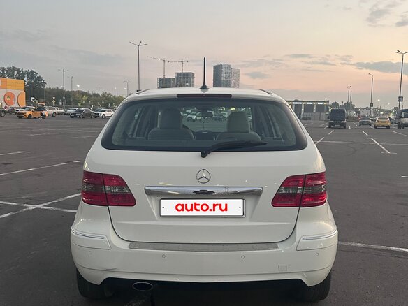 2011 Mercedes-Benz B-Класс 180 I (W245) Рестайлинг, белый, 650000 рублей - вид 4