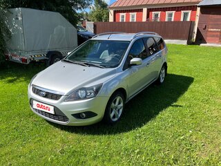 2010 Ford Focus II Рестайлинг, серебристый, 600000 рублей, вид 2