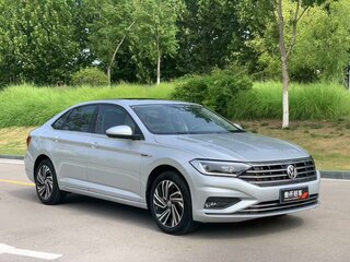 2021 Volkswagen Sagitar III, серебристый, 1300000 рублей, вид 3