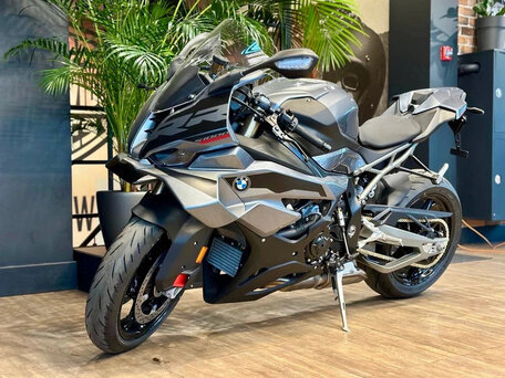 2025 BMW S 1000 RR, чёрный, 3150000 рублей, вид 1