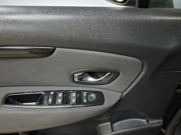 2013 Renault Scenic Grand III Рестайлинг, чёрный, 659000 рублей - вид 17