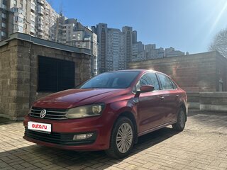 2016 Volkswagen Polo V Рестайлинг, красный, 987000 рублей, вид 1