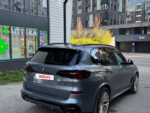 2024 BMW X5 40i IV (G05/G18) Рестайлинг, серый, 10400000 рублей - вид 3