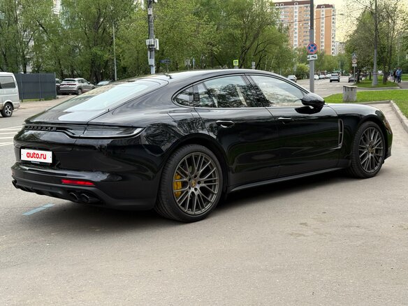 2022 Porsche Panamera 4 Executive II Рестайлинг, чёрный, 11780000 рублей - вид 1