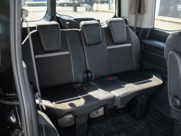 2021 Honda Stepwgn Spada V Рестайлинг, чёрный, 2749000 рублей - вид 11