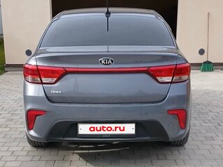 2018 Kia Rio IV, серый, 1530000 рублей, вид 3